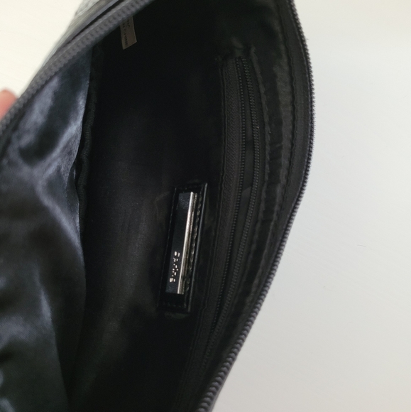 🌟Black and silver clutch - Picture 2 of 2